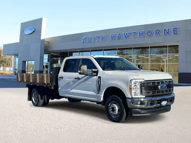 2024 Ford F-350 Chassis Cab XL
