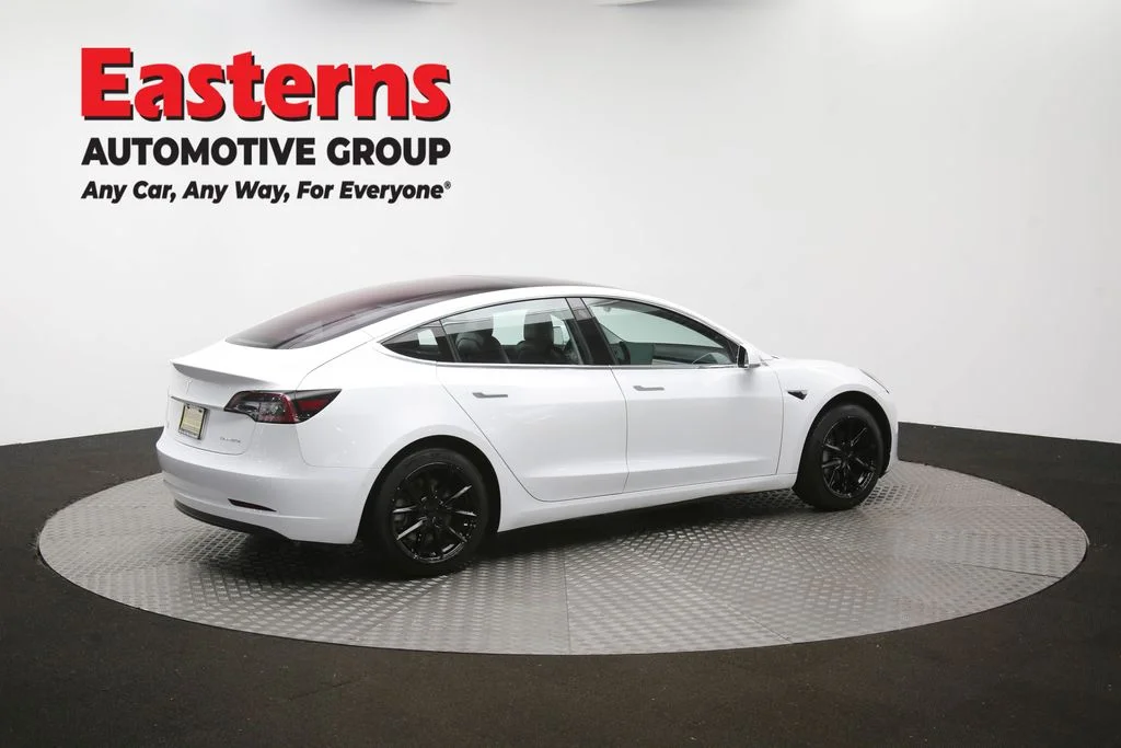 Used 2018 White Tesla Long Range image 36