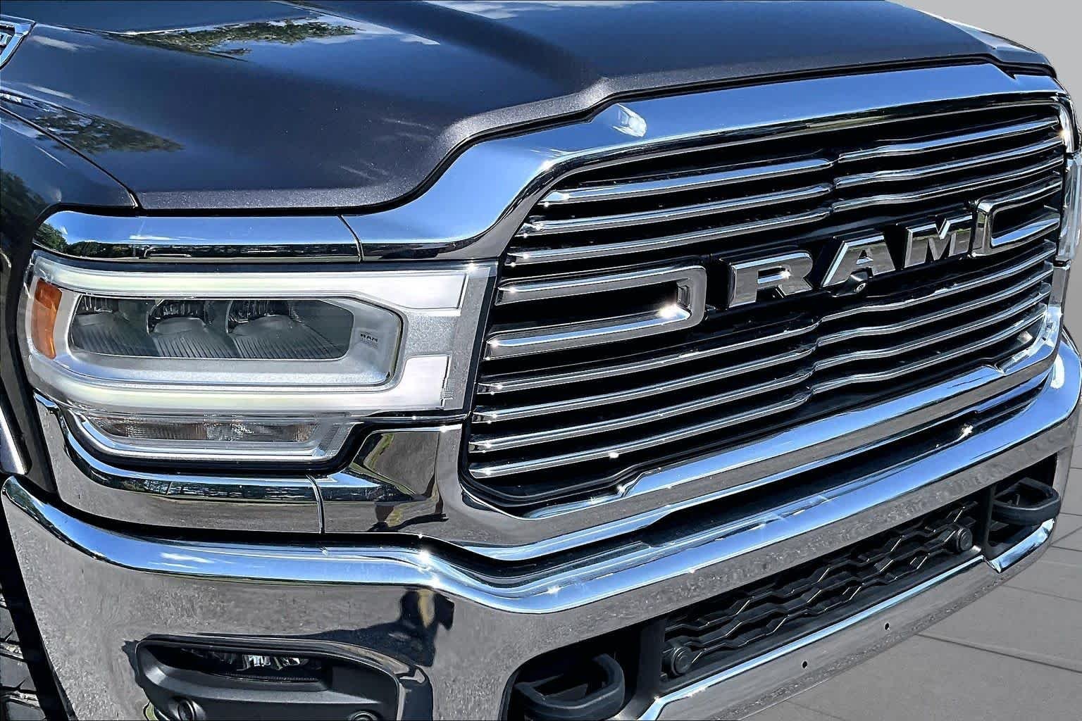 Used 2021 Granite Crystal Metallic Clearcoat Ram Laramie image 29