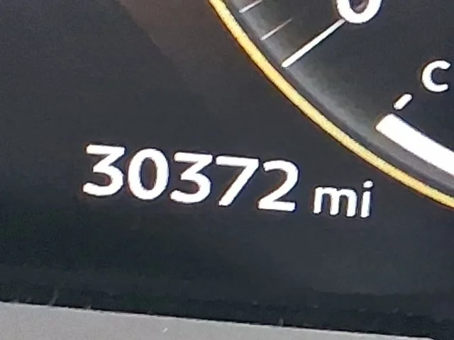 Used 2025 White INFINITI SENSORY image 14