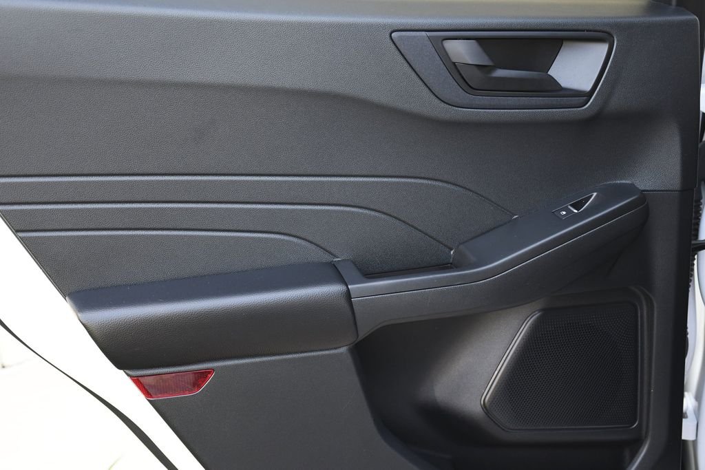 Used 2022 White Ford SE image 23