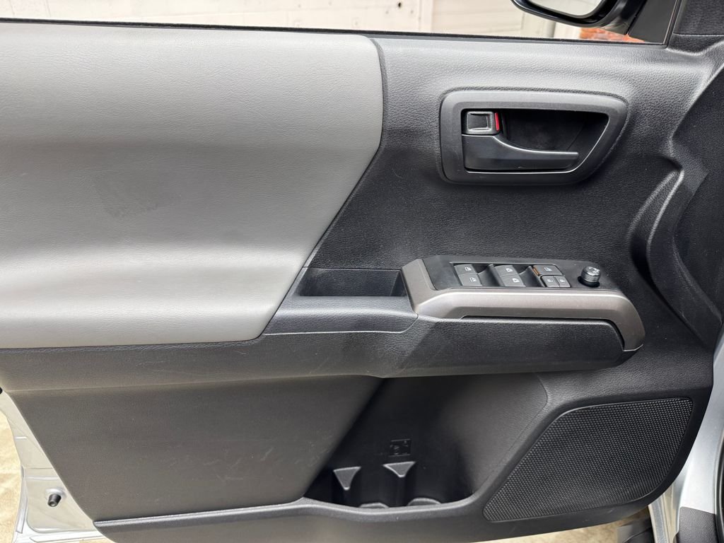 Used 2023 Silver Toyota SR5 image 11