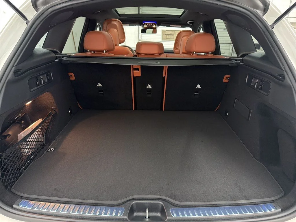 Used 2026 White Mercedes-Benz GLC 300 image 23