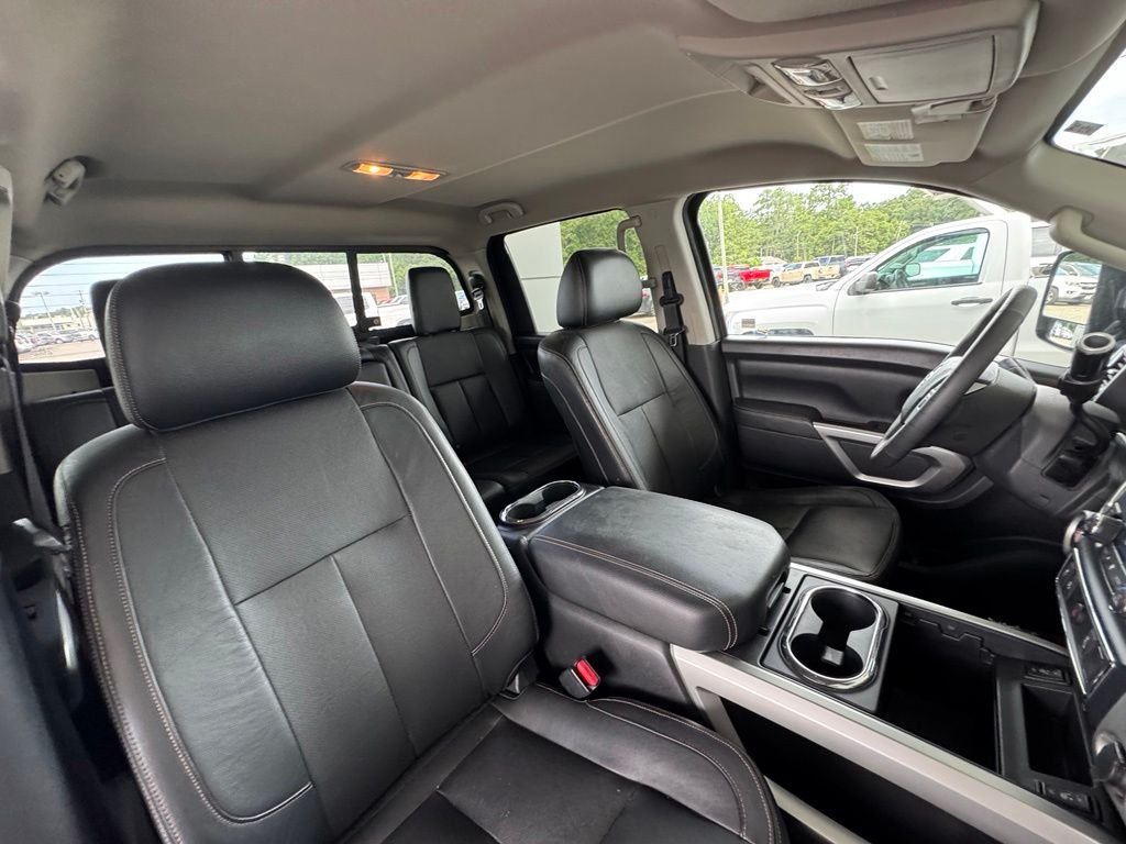 Used 2017 Gray Nissan SL image 18
