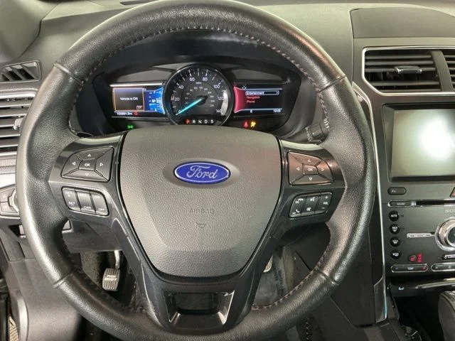 Used 2018 Gray Ford Sport image 17