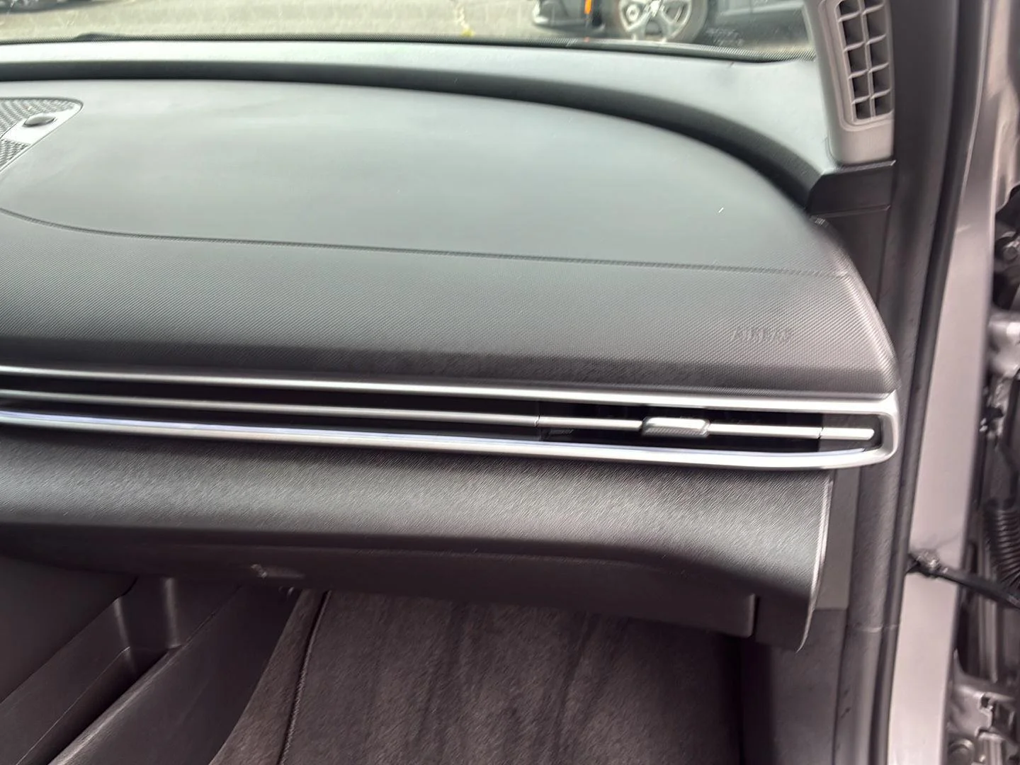 Certified Used 2024 Fluid Metal Hyundai SEL image 13