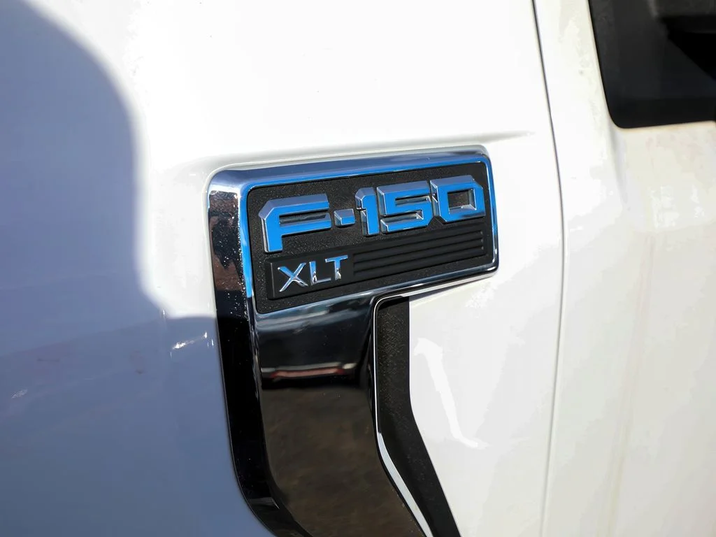 Used 2021 Oxford White Ford XLT image 26