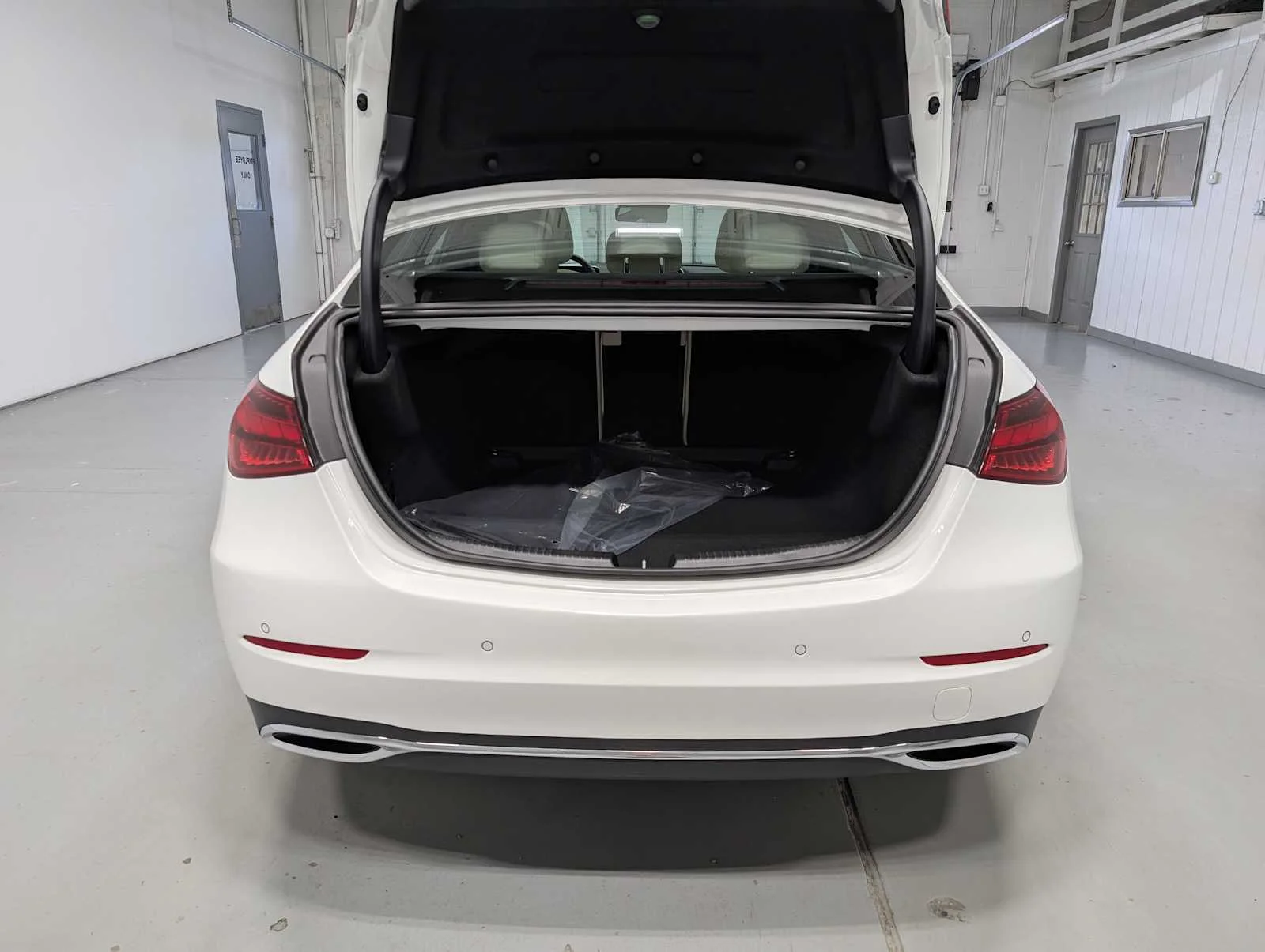 Used 2026 Polar White Mercedes-Benz C 300 image 35