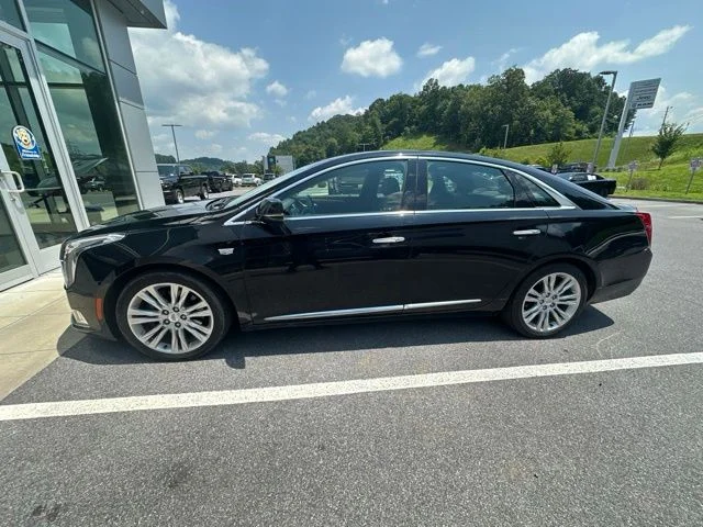 Used 2019 Black Cadillac Luxury image 5