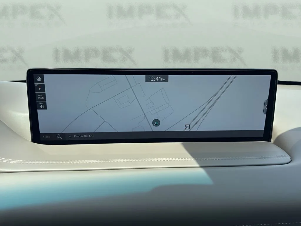Used 2023  Genesis  image 22