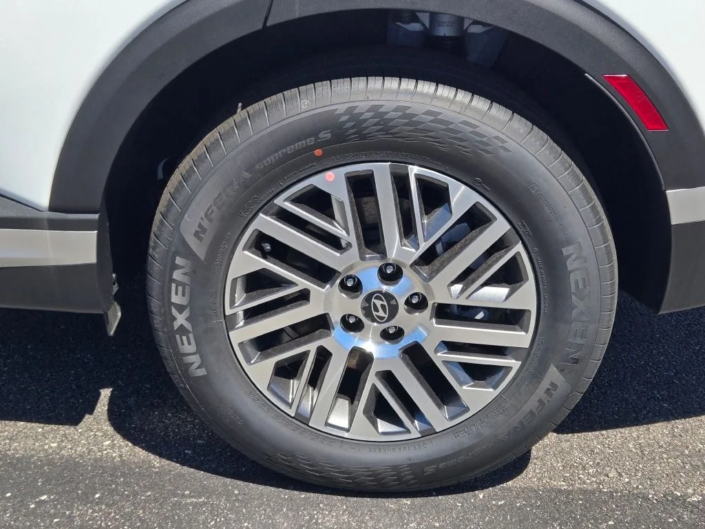 New 2026 White Pearl Hyundai SEL image 15