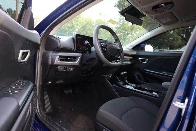Used 2026 Blue Kia LXS image 17