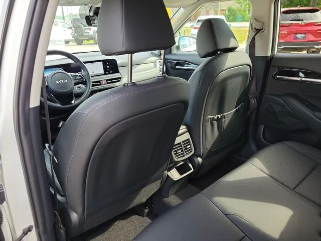 Used 2024 White Kia EX image 11