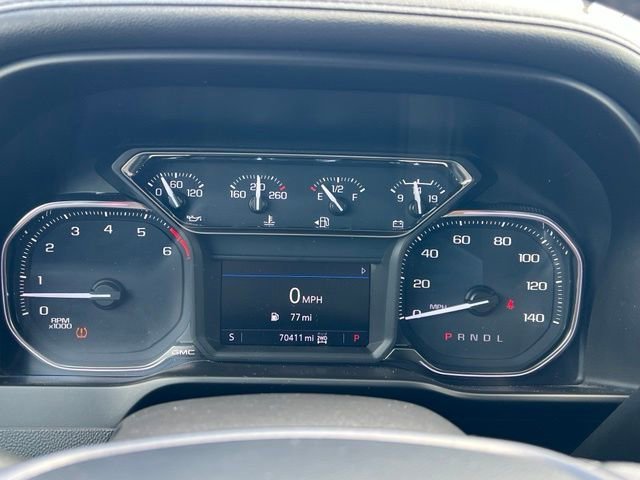 Used 2021 CARDINAL RED GMC AT4 image 8