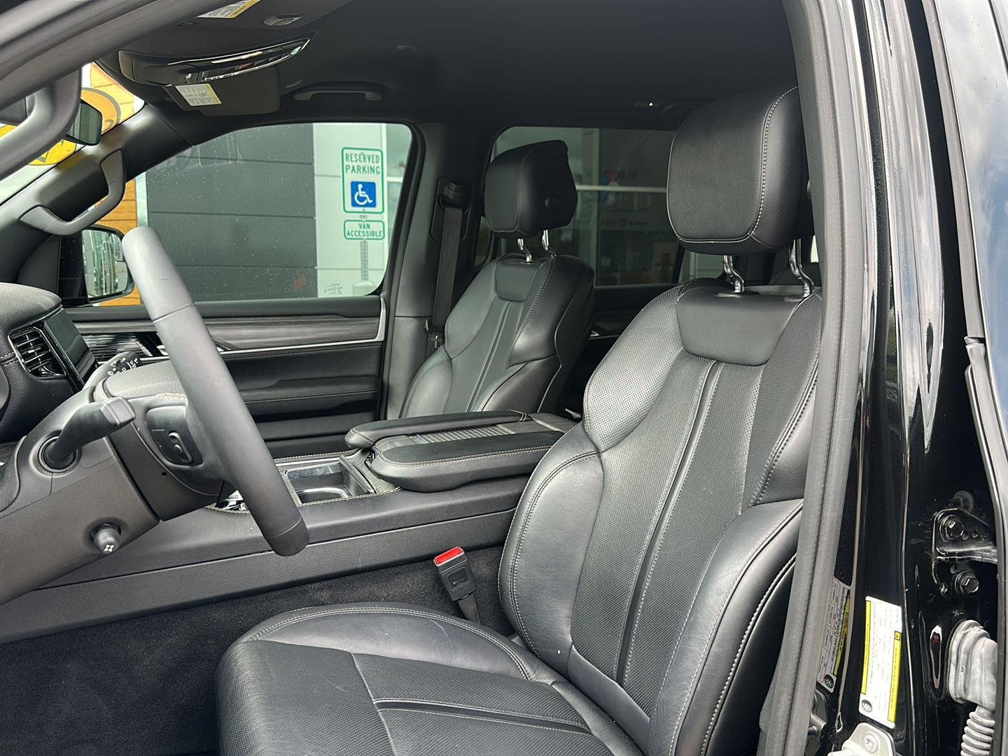 Used 2024 Diamond Black Crystal Pearlcoat Jeep Series II image 13