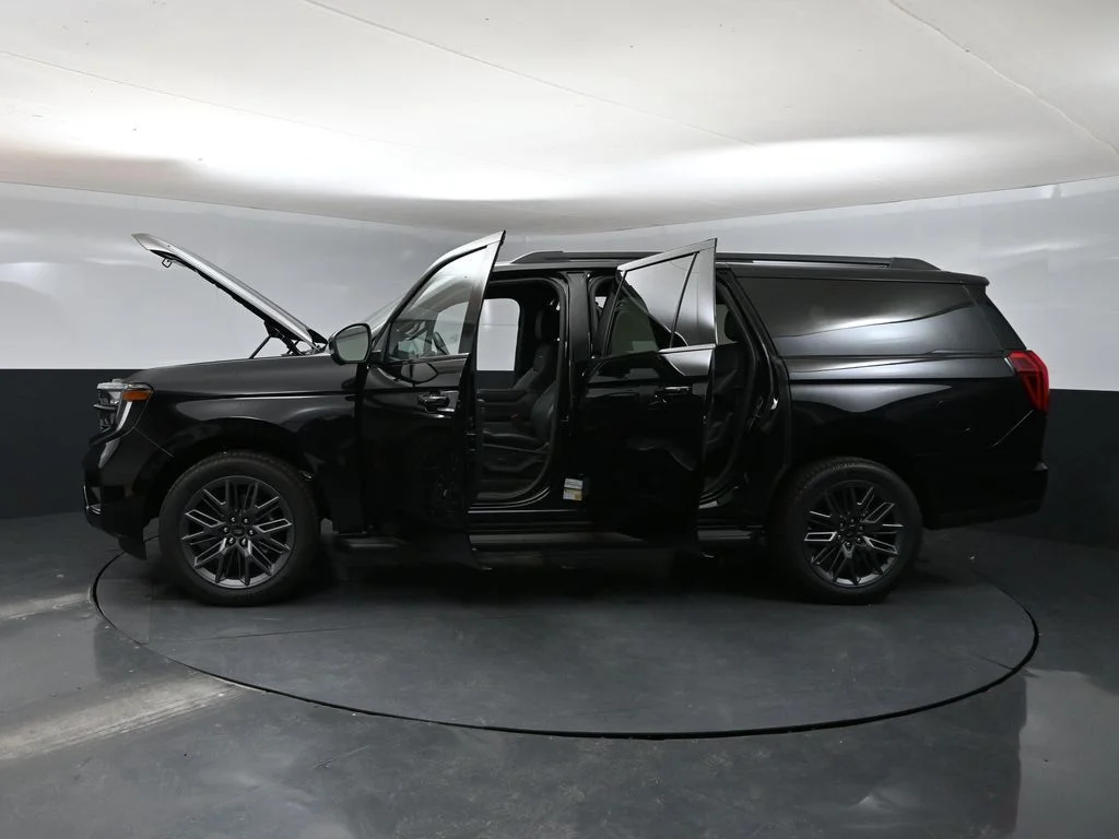 New 2026 Black Ford Platinum image 42