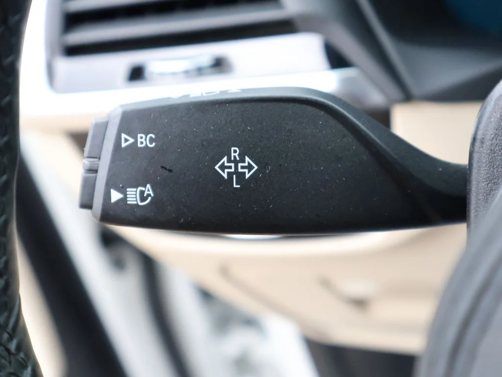Used 2021 Alpine White BMW M40i image 40