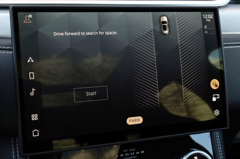 2026 JAGUAR F-PACE - Image 24