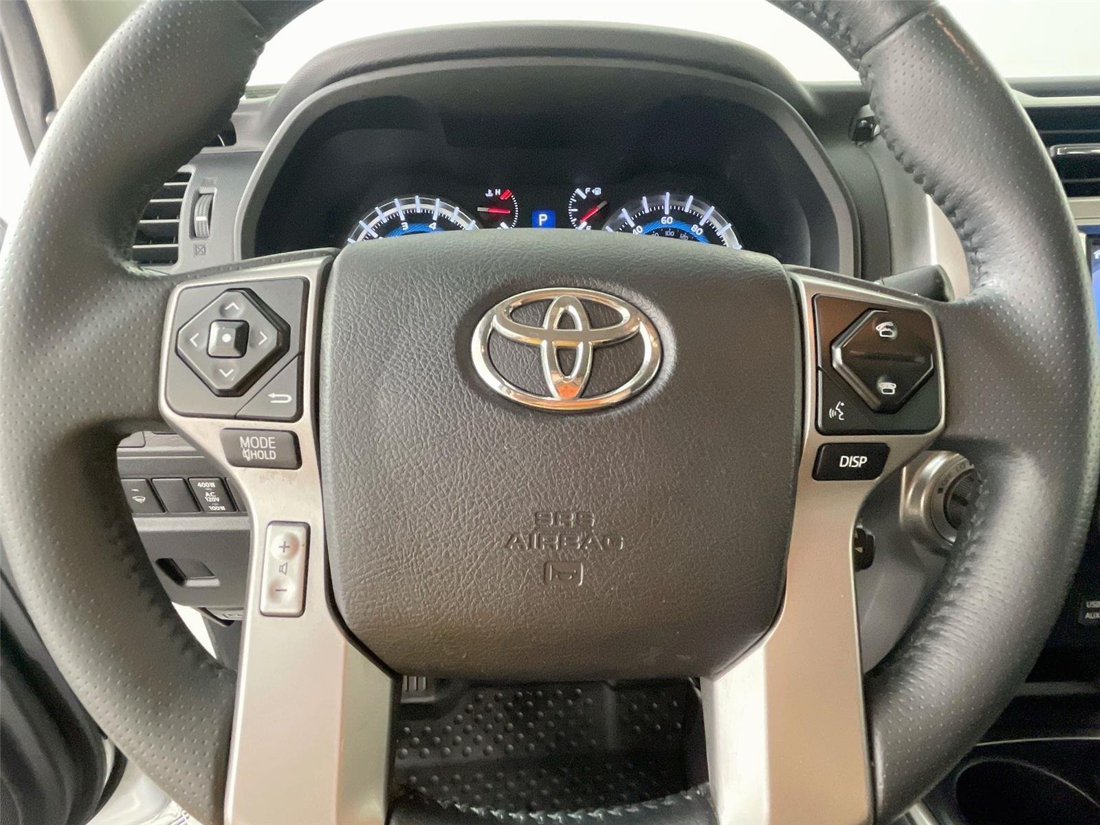 Used 2018 Super White Toyota SR5 image 14