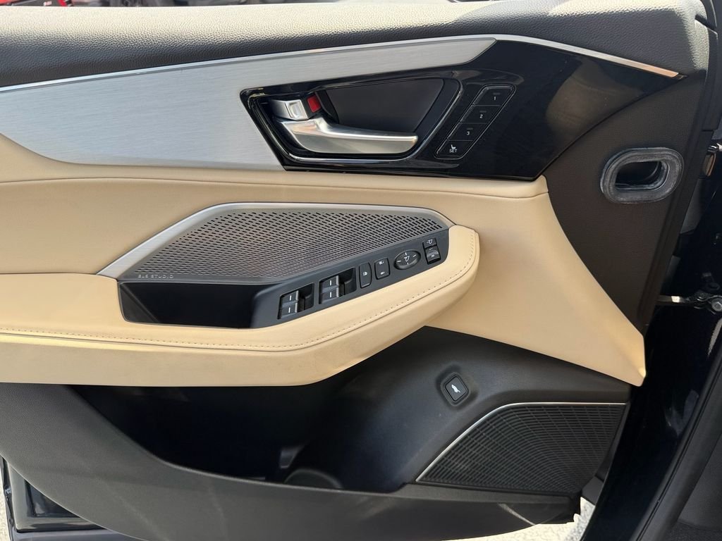 Used 2023  Acura Technology image 37
