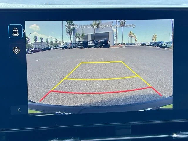 Used 2024 Yellow Hyundai SEL image 9