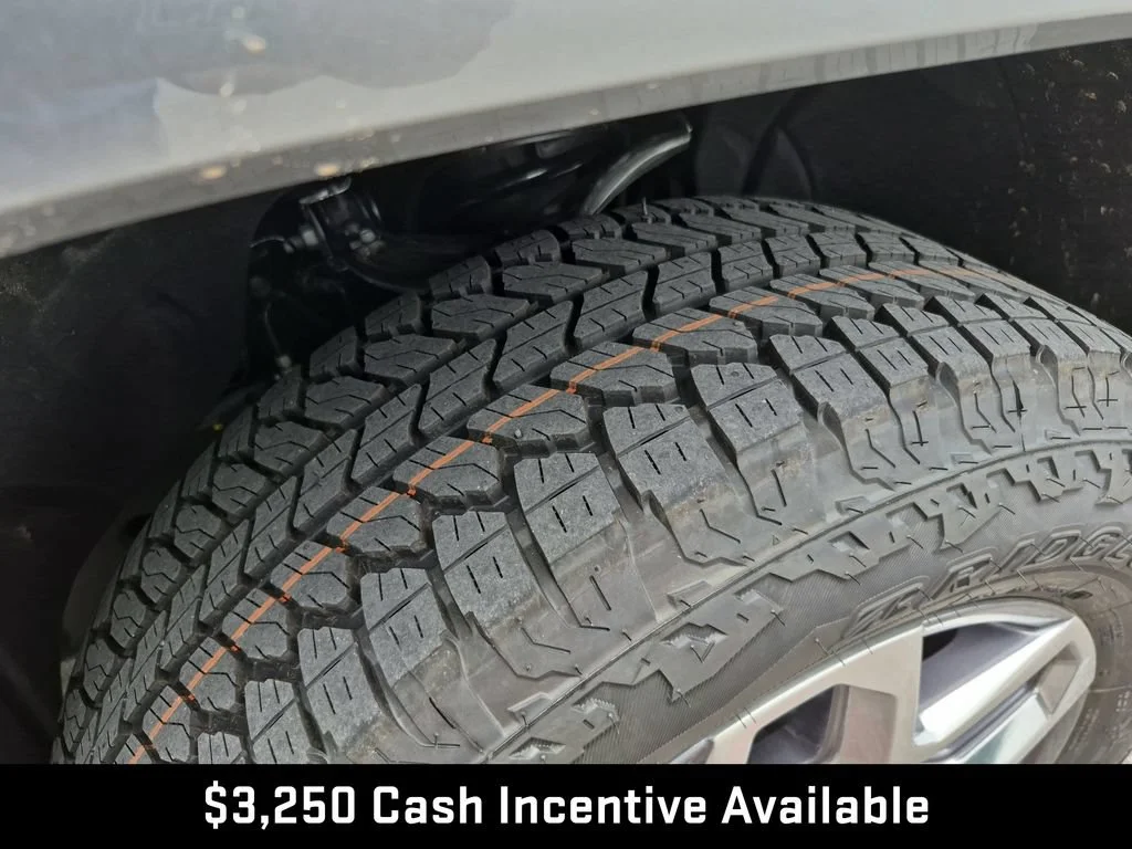 2026 GMC Sierra 1500 SLT - Photo 17