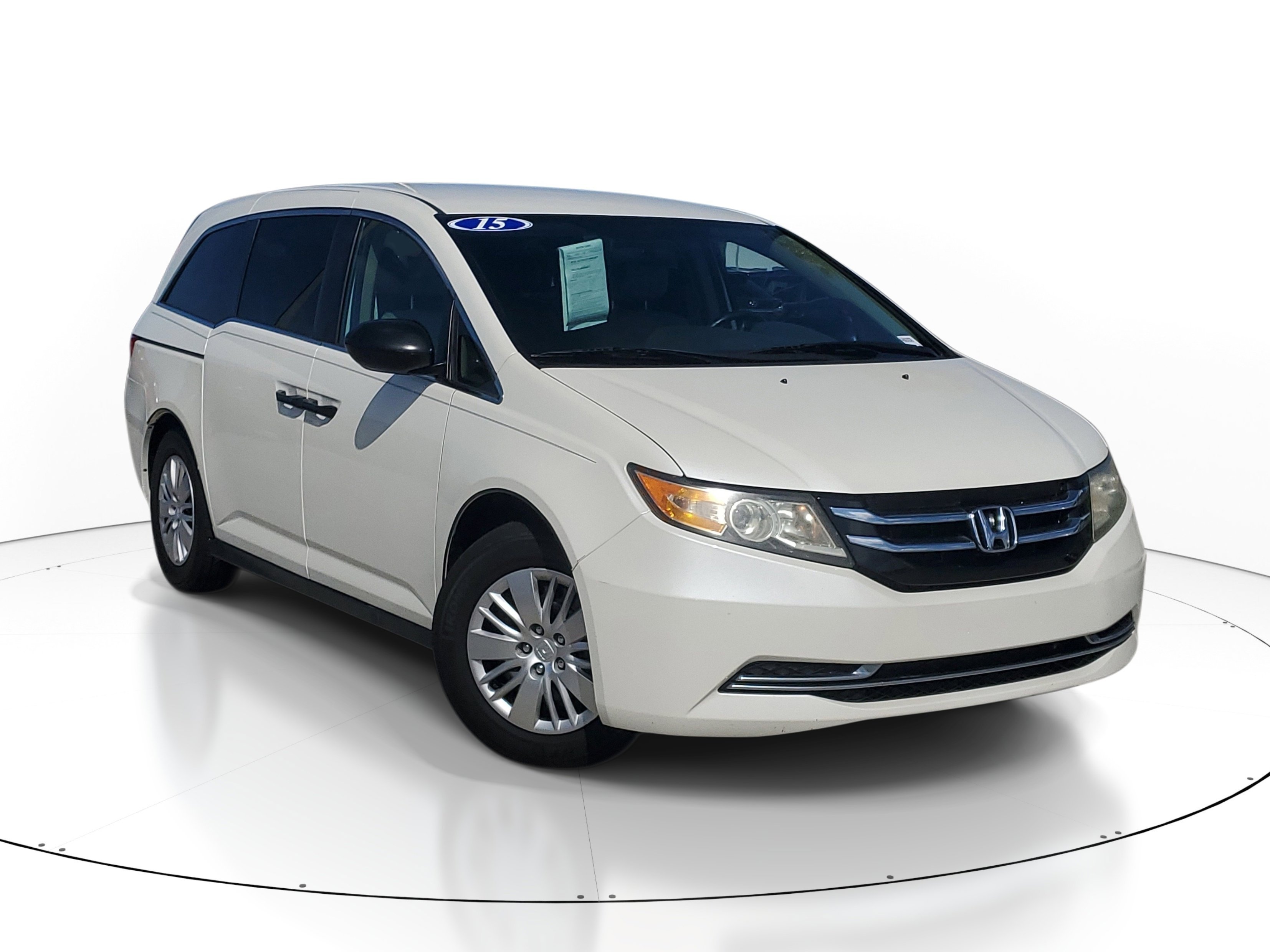 2015 Honda Odyssey LX's photo