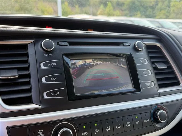 Used 2018 Blue Toyota LE image 24