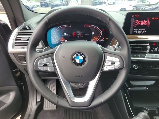 Used 2024 Gray BMW xDrive30i image 36