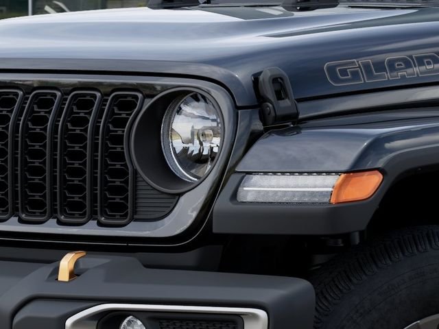 New 2026 Black Clear-Coat Exterior Paint Jeep 85th Anniversary Edition image 11