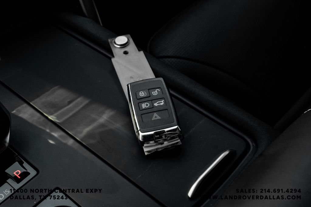 Certified Used 2025 Black Land Rover Metropolitan Edition image 68