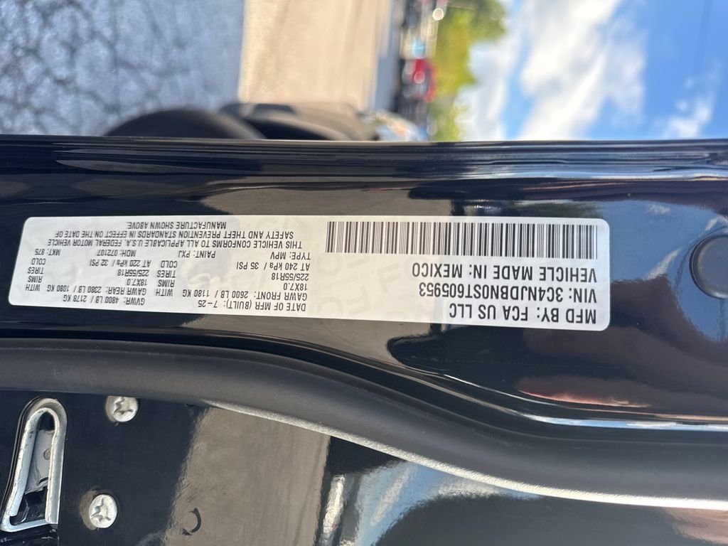 Used 2025 Black Jeep Latitude image 29