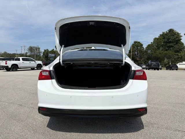 Used 2024 White Chevrolet LT image 14
