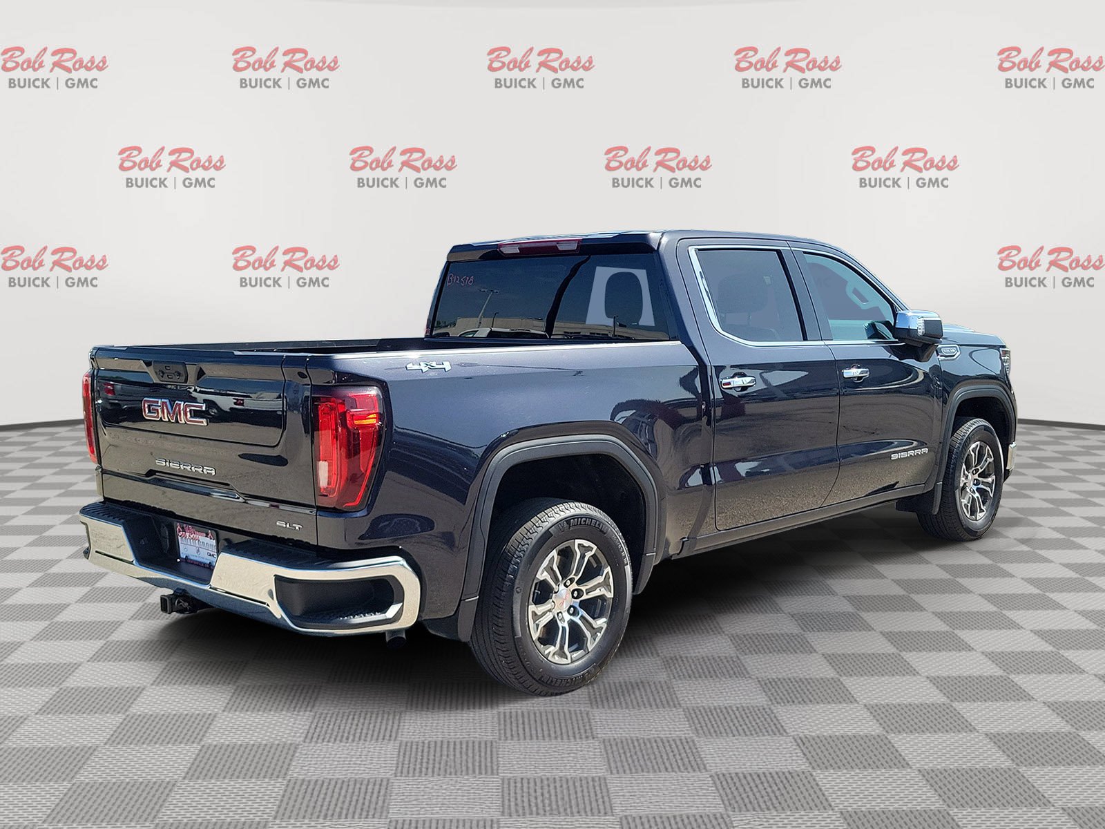 Used 2025 Titanium Rush Metallic GMC SLT image 4