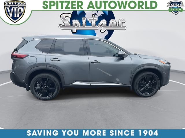 Used 2023 Gray Nissan SL image 10