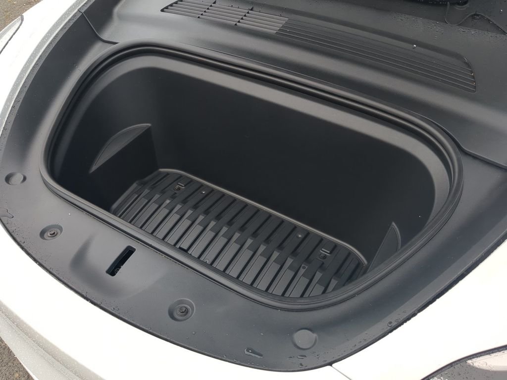 Used 2021 White Tesla Long Range image 21