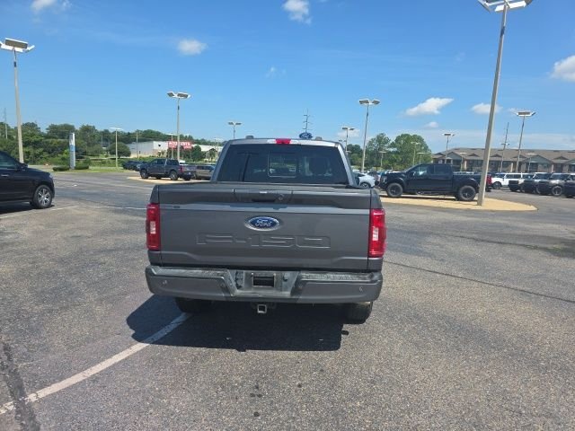 Used 2021 Gray Ford XLT image 4