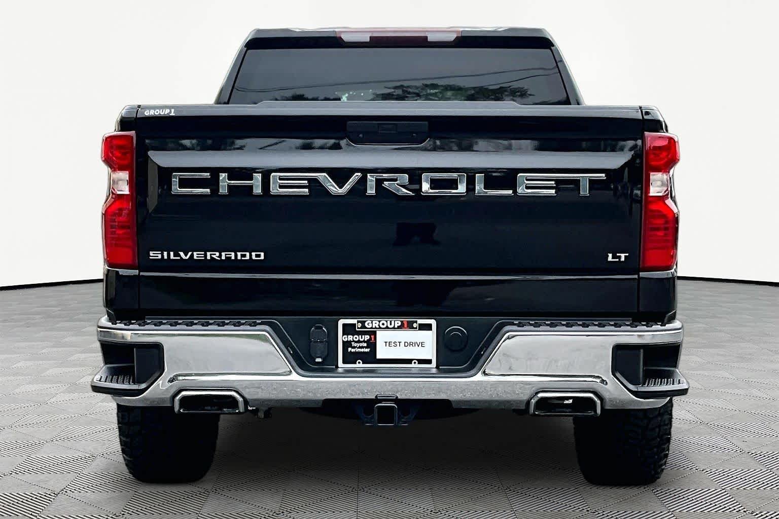 Used 2021 Black Chevrolet LT image 9