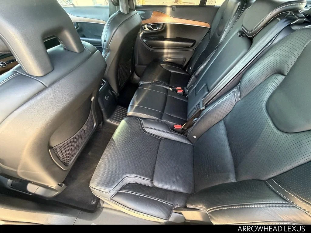 Used 2018 Gray Volvo T8 Inscription image 13