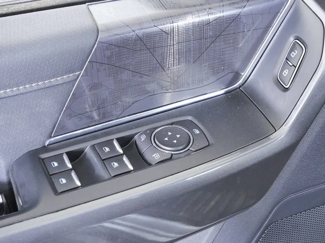 Certified Used 2022 Silver Ford XLT image 24