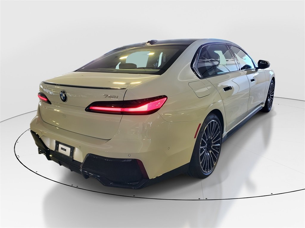 2026 BMW 7 Series 740i