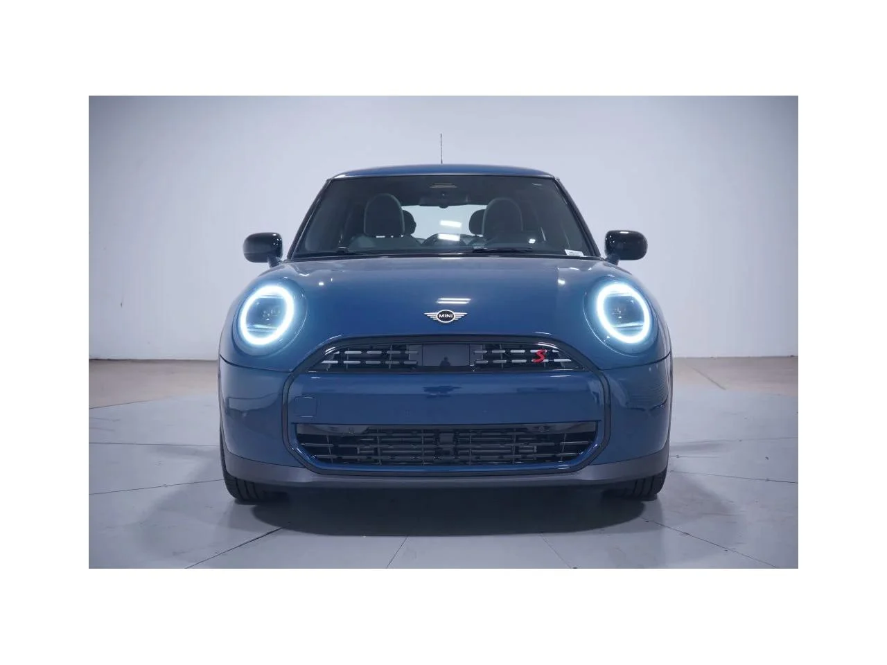 New 2027 Indigo Sunset Blue Metallic MINI SIGNATURE PLUS image 4