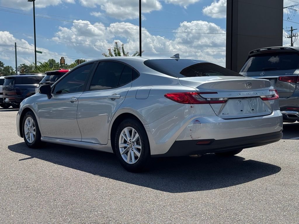 2025 Toyota Camry LE - Photo 8