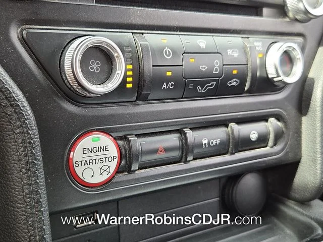 Used 2015 Red Ford EcoBoost image 21