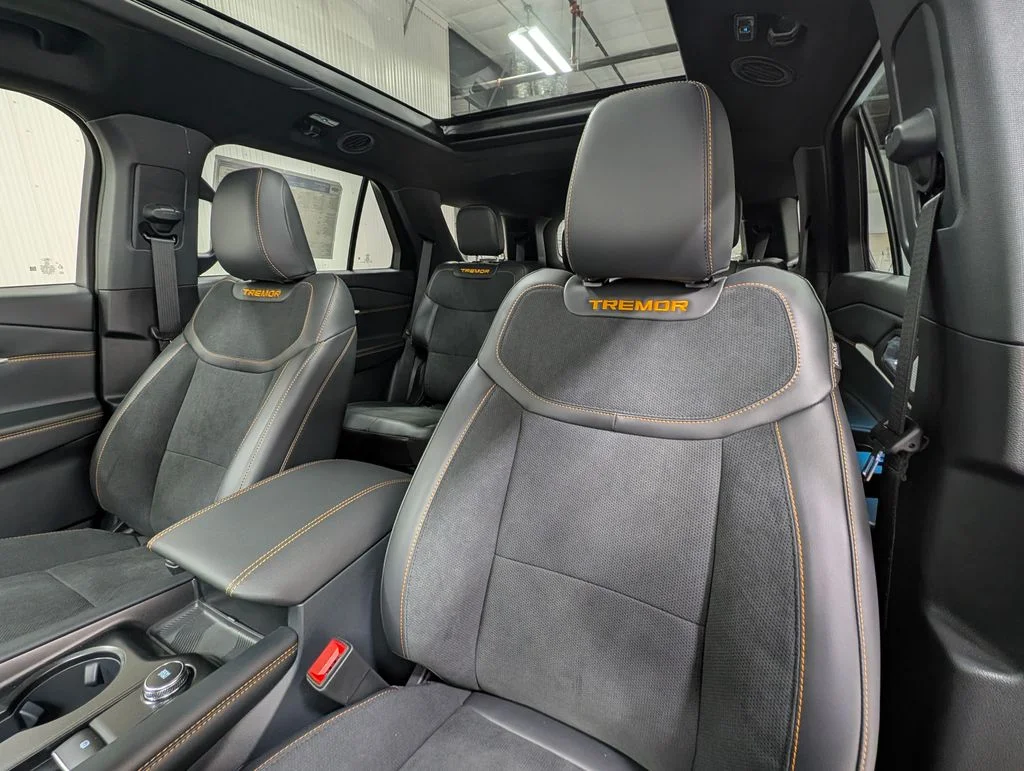 New 2026 Carbonized Gray Metallic Ford Tremor® image 13