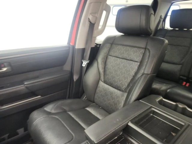 Used 2024  Toyota SR5 image 16
