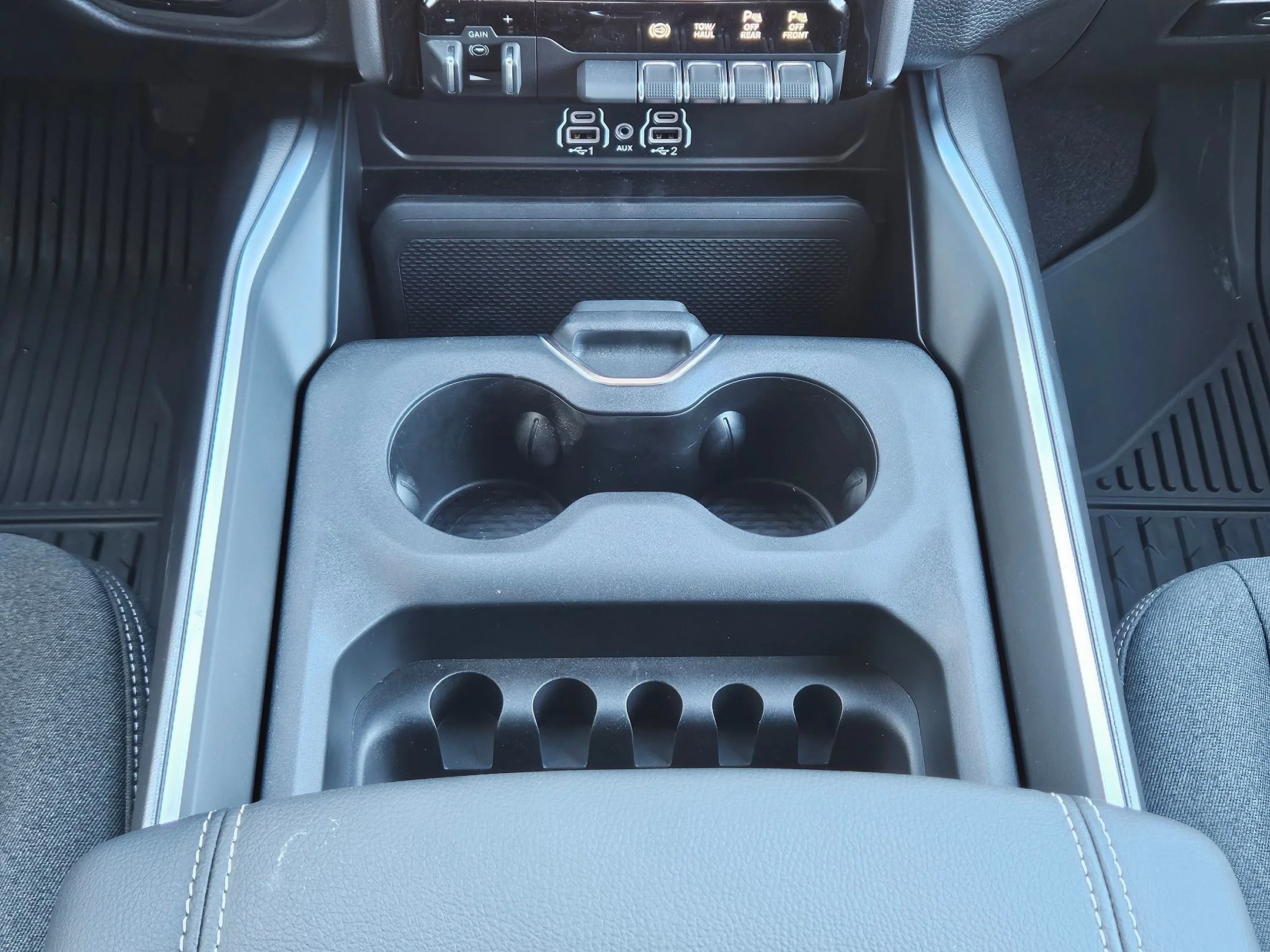 2026 RAM 2500 Big Horn - Photo 10