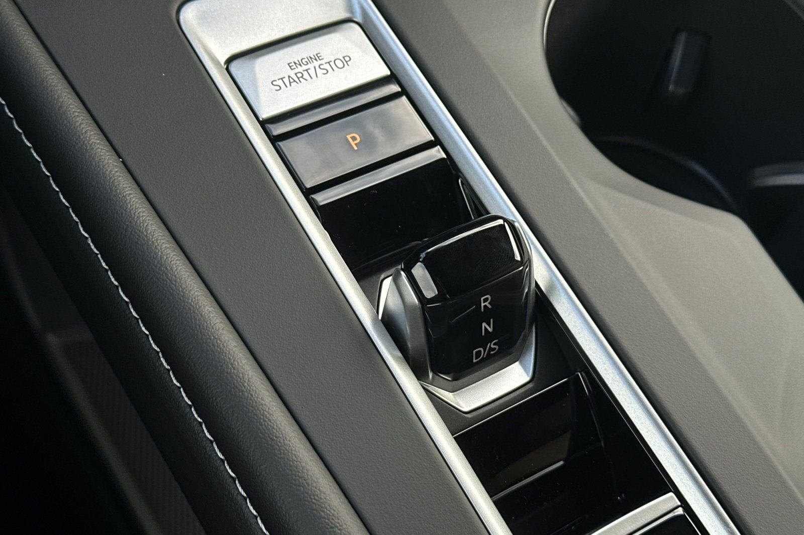 New 2026  Volkswagen SE image 21