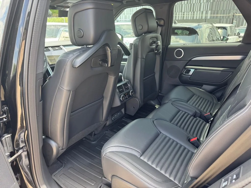 New 2026 Santorini Black Land Rover Gemini Edition image 18