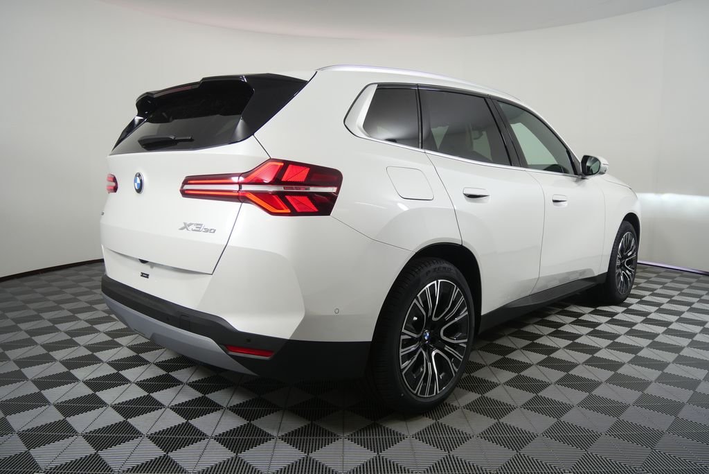 Used 2026 Mineral White Metallic BMW 30 xDrive image 3